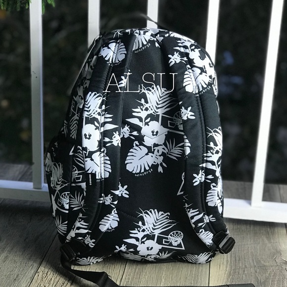 NWT Converse Go Backpack Flowers Black White 💐 - Picture 4 of 6